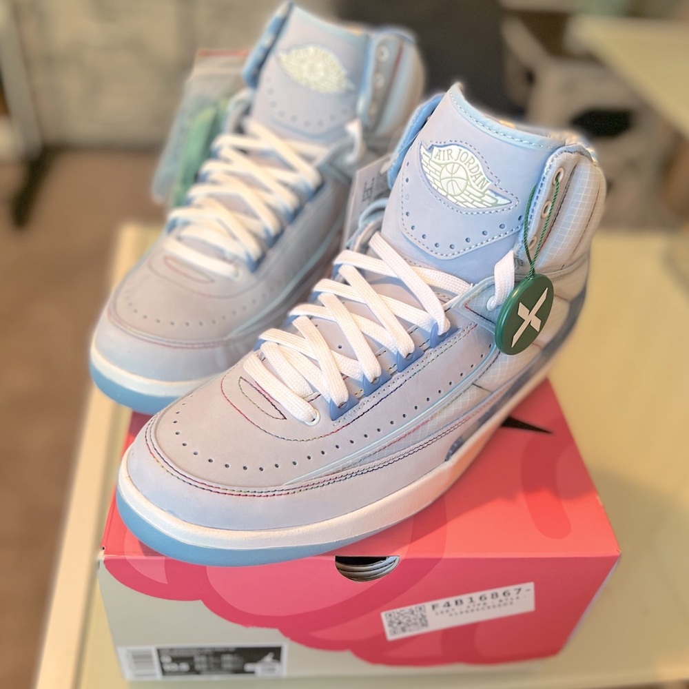 J Balvin Retro Jordan 2 BNWT!!!!